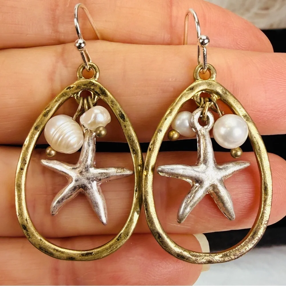 Vintage aged goldtone Silvertone faux pearl starfish dangle pierced earrings